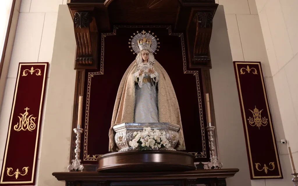 Jak praktykować nabożeństwo maryjne?